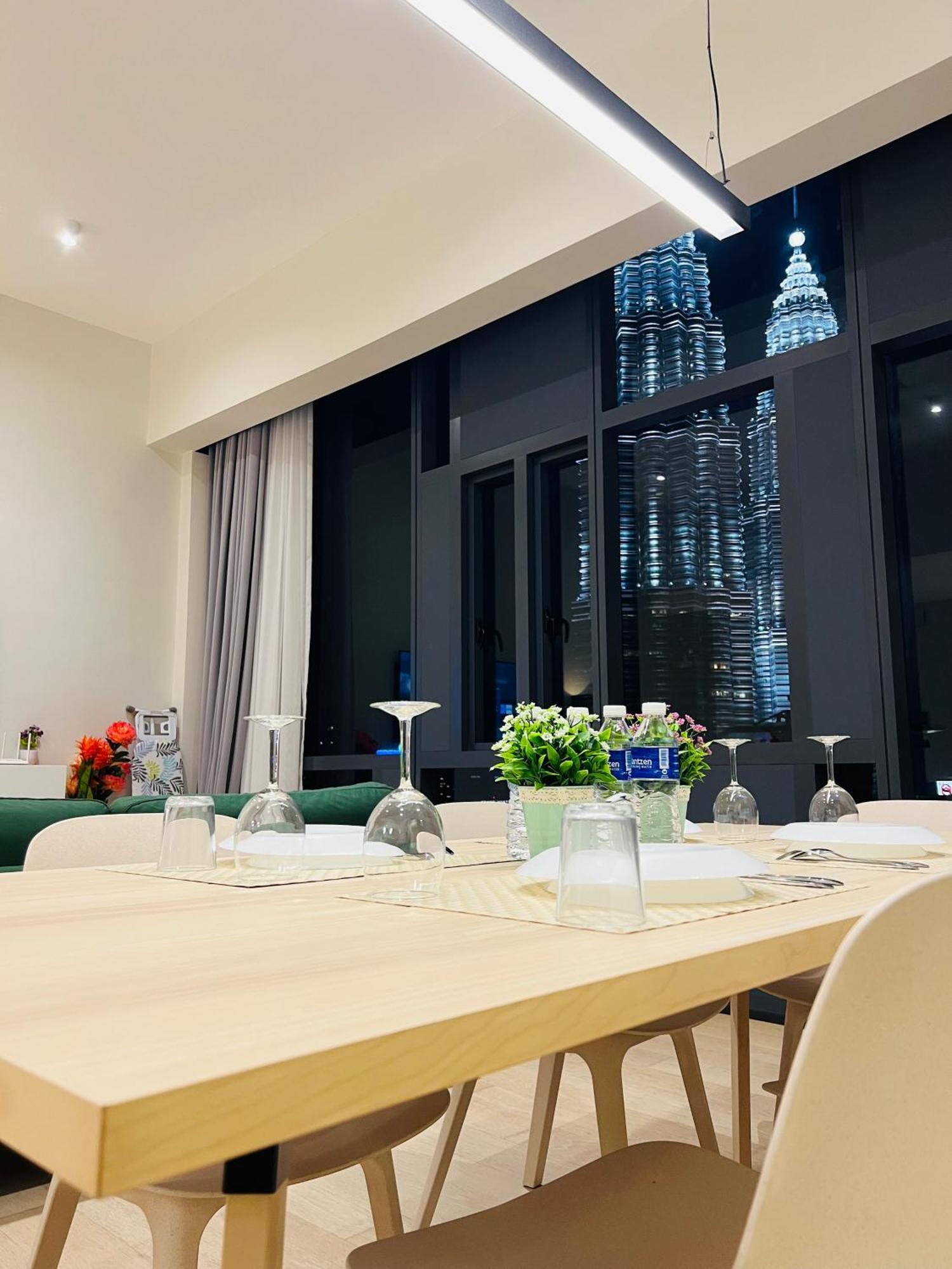 Ferienwohnung Star At Klcc By Eae Kuala Lumpur Exterior foto